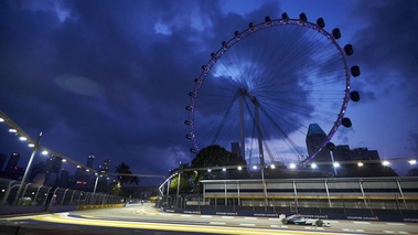 F1 GP Singapour 2014 Mercedes Rosberg vue circuit grande roue