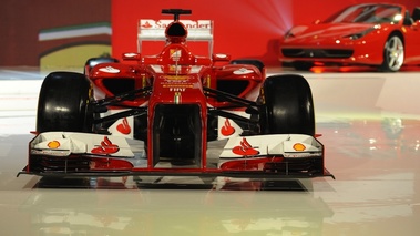 Ferrari F138 vue avant