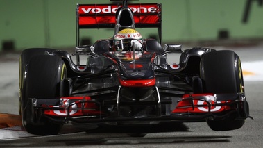 Singapour 2011 McLaren vibreur
