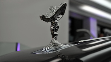 Inauguration concession Neubauer 04.10.11 - Rolls Royce Ghost logo capot