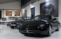 Visite de l'usine Zagato - Maserati 4200 GT noir 3/4 avant gauche