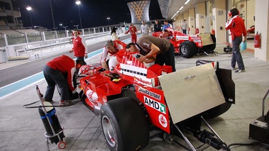 Abu Dhabi - Ferrari F1 x2