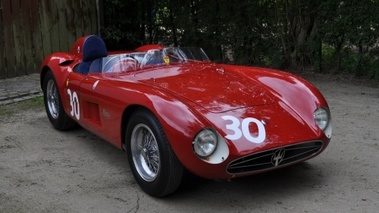 MASERATI 300 S - VENDU 1954 - Vue 3/4 avant droit