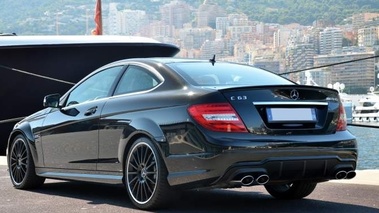 MERCEDES BENZ C 63 AMG Coupe 2015 - 