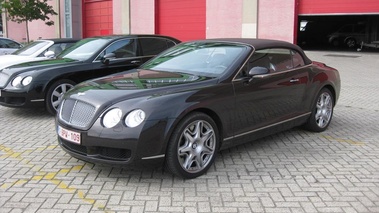 BENTLEY Bentley GTC - VENDU 2009 - Vue 3/4 avant gauche