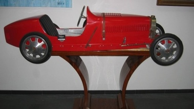 BUGATTI 52 Baby - VENDU 1930 - Bugatti 52 Baby réplique - Vue de profil