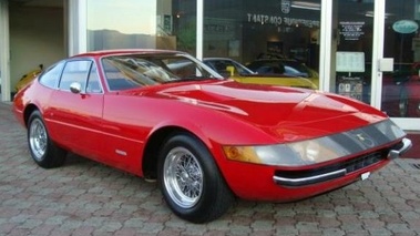 FERRARI 365 GTB/4 Daytona - VENDU 1970 - Vue 3/4 avant droit