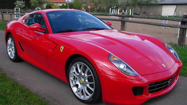 FERRARI 599 GTB Fiorano - VENDU 2006 - Vue 3/4 avant droit