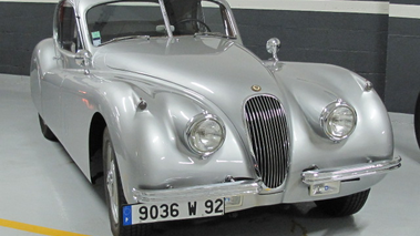 JAGUAR XK120 - VENDU 1951 - Vue 3/4 avant droit