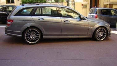 MERCEDES BENZ C63 AMG Estate - VENDU 2008 - profil 2