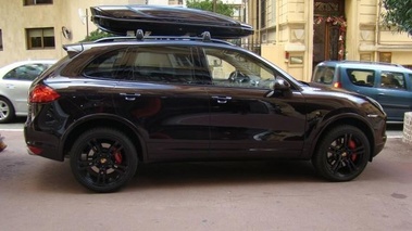 PORSCHE Cayenne Turbo - VENDU 2010 - profil