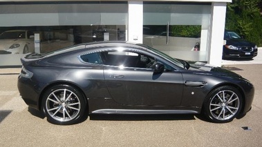 ASTON MARTIN V8 Vantage S - VENDU 2012 - profil