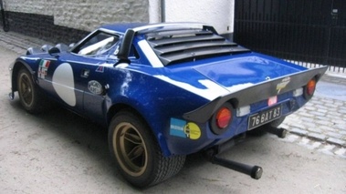 LANCIA STRATOS Gr. IV - VENDU 1976 - Vue 3/4 avant gauche